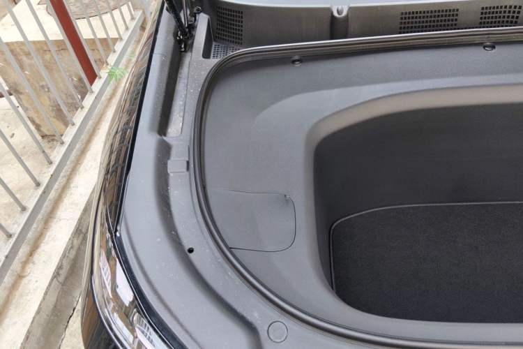 Used Deepal S07 2026 Model 550Max Huawei Qiankun ADS SE Edition Engine Bay Right