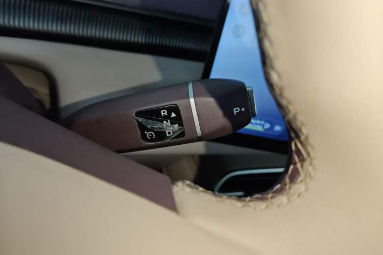 Used Deepal S07 2026 230Ultra with Huawei Qiankun ADS SE Edition Gear Lever