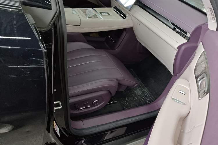 Used Deepal S07 2026 230Ultra with Huawei Qiankun ADS SE Edition Right Front Seat
