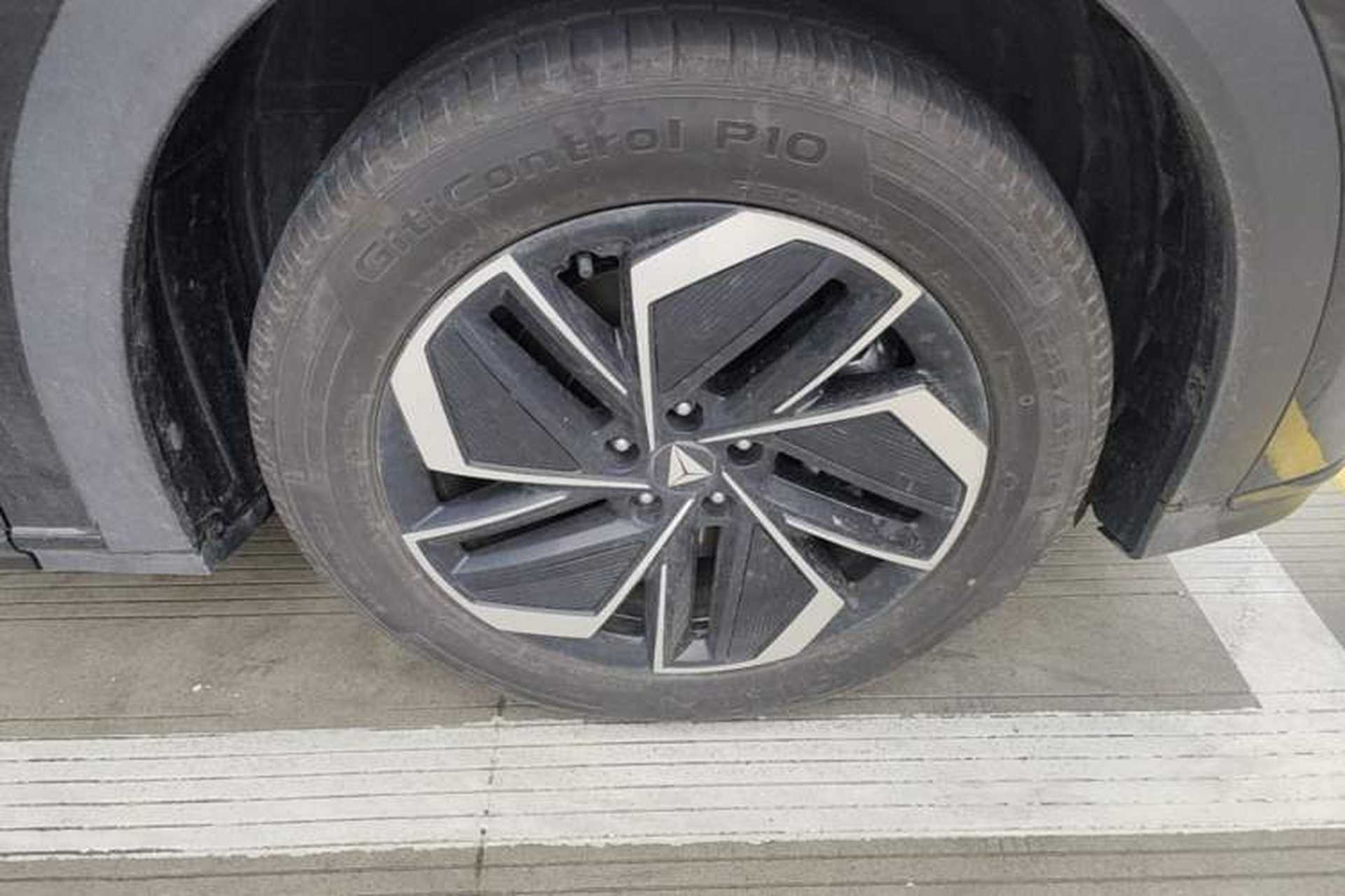 Used Deepal S07 2026 230Ultra with Huawei Qiankun ADS SE Edition Right Front Wheel Hub