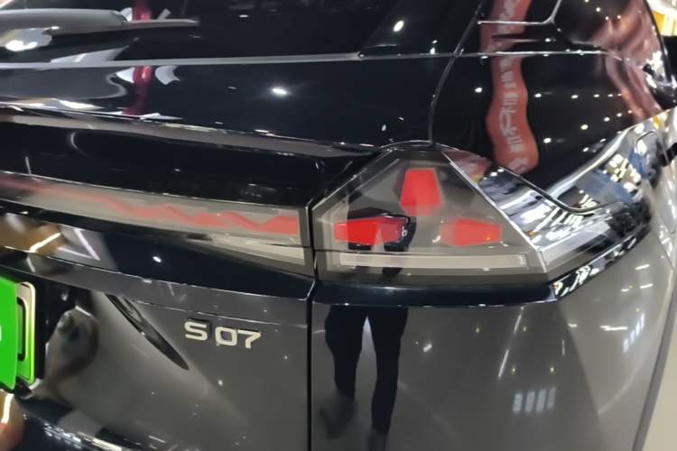 Used Deepal S07 2026 230Ultra with Huawei Qiankun ADS SE Edition Right Rear Taillight