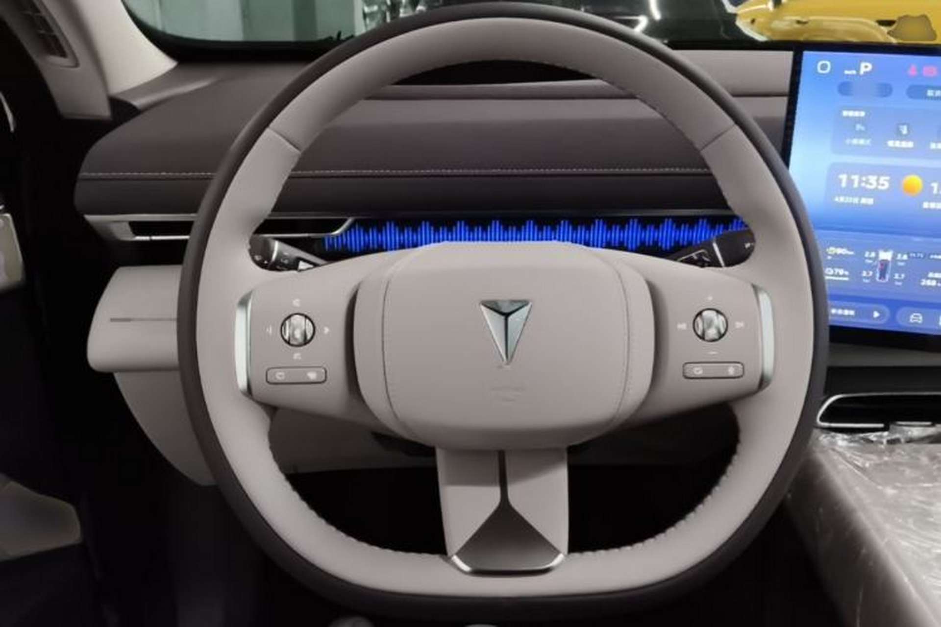 Used Deepal S07 2026 230Ultra with Huawei Qiankun ADS SE Edition Steering Wheel