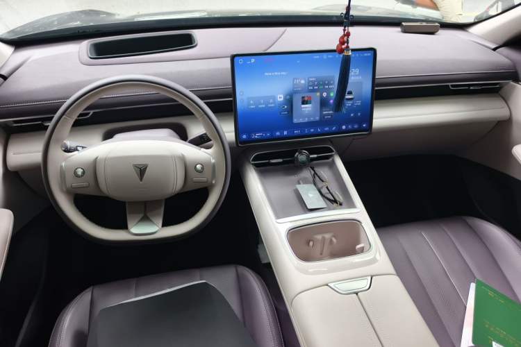Used Deepal S07 2026 Model 230Max Huawei Qiankun ADS SE Edition Center Console