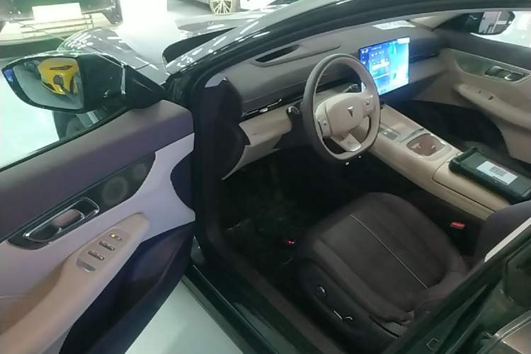 Used Deepal S07 2026 230Ultra with Huawei Qiankun ADS SE Edition Driver Seat