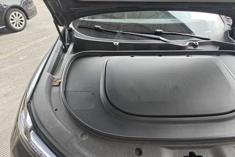 Used Deepal S07 2026 230Ultra with Huawei Qiankun ADS SE Edition Engine Bay Right