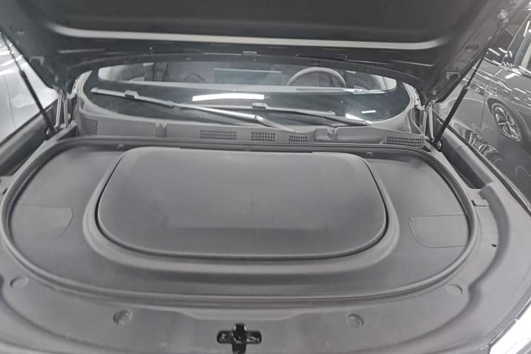 Used Deepal S07 2026 230Ultra with Huawei Qiankun ADS SE Edition Engine Bay
