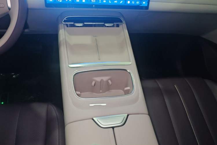Used Deepal S07 2026 230Ultra with Huawei Qiankun ADS SE Edition Gear Lever