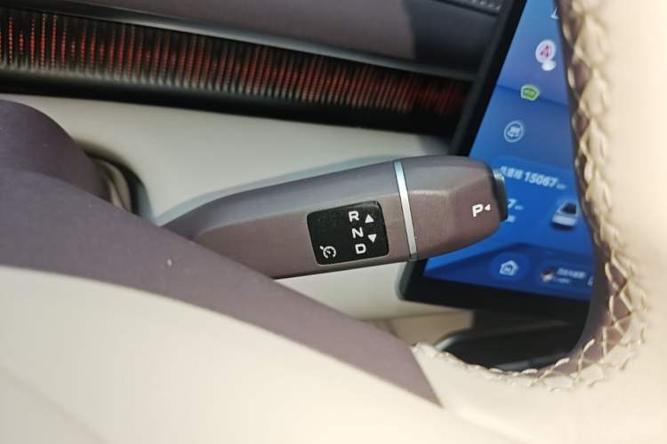 Used Deepal S07 2026 230Ultra with Huawei Qiankun ADS SE Edition Gear Lever