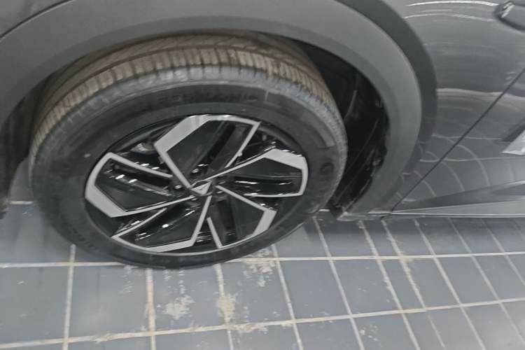 Used Deepal S07 2026 230Ultra with Huawei Qiankun ADS SE Edition Left Front Wheel Hub