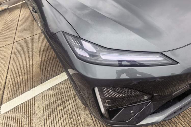 Used Deepal S07 2026 230Ultra with Huawei Qiankun ADS SE Edition Right Front Headlight
