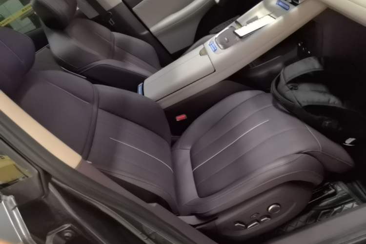 Used Deepal S07 2026 230Ultra with Huawei Qiankun ADS SE Edition Right Front Seat
