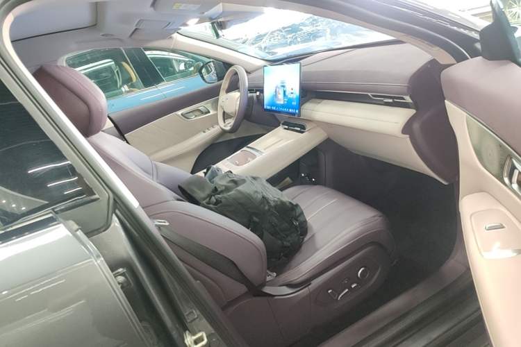 Used Deepal S07 2026 230Ultra with Huawei Qiankun ADS SE Edition Right Front Seat