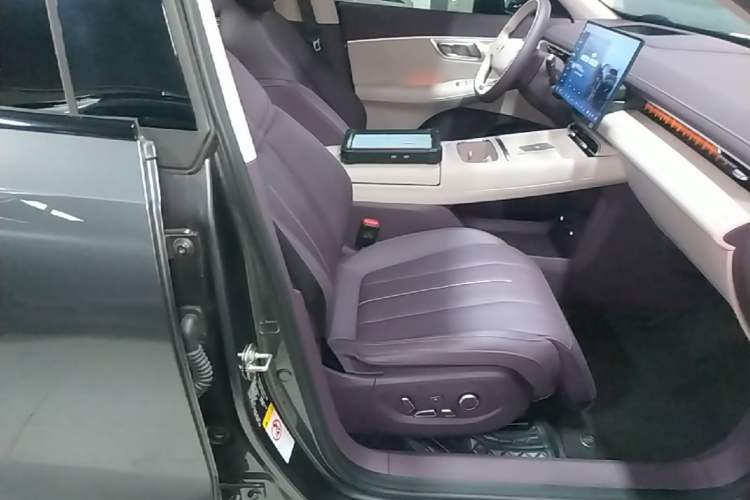Used Deepal S07 2026 230Ultra with Huawei Qiankun ADS SE Edition Right Front Seat