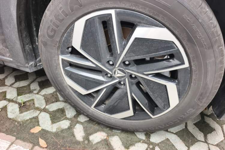Used Deepal S07 2026 Model 230Max Huawei Qiankun ADS SE Edition Right Front Wheel Hub