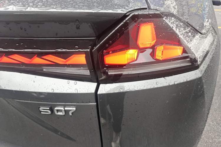 Used Deepal S07 2026 230Ultra with Huawei Qiankun ADS SE Edition Right Rear Taillight