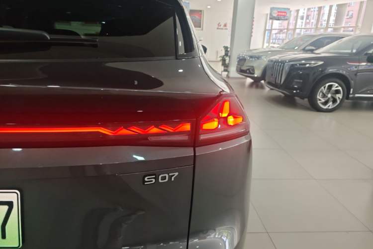 Used Deepal S07 2026 230Ultra with Huawei Qiankun ADS SE Edition Right Rear Taillight