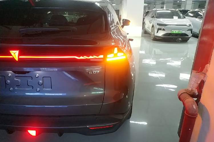Used Deepal S07 2026 230Ultra with Huawei Qiankun ADS SE Edition Right Rear Taillight