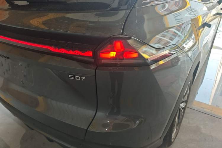 Used Deepal S07 2026 230Ultra with Huawei Qiankun ADS SE Edition Right Rear Taillight