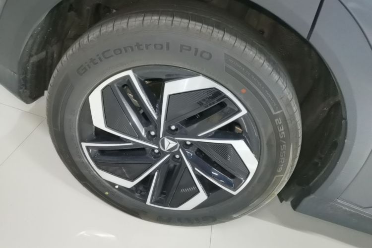 Used Deepal S07 2026 230Ultra with Huawei Qiankun ADS SE Edition Right Rear Wheel Hub