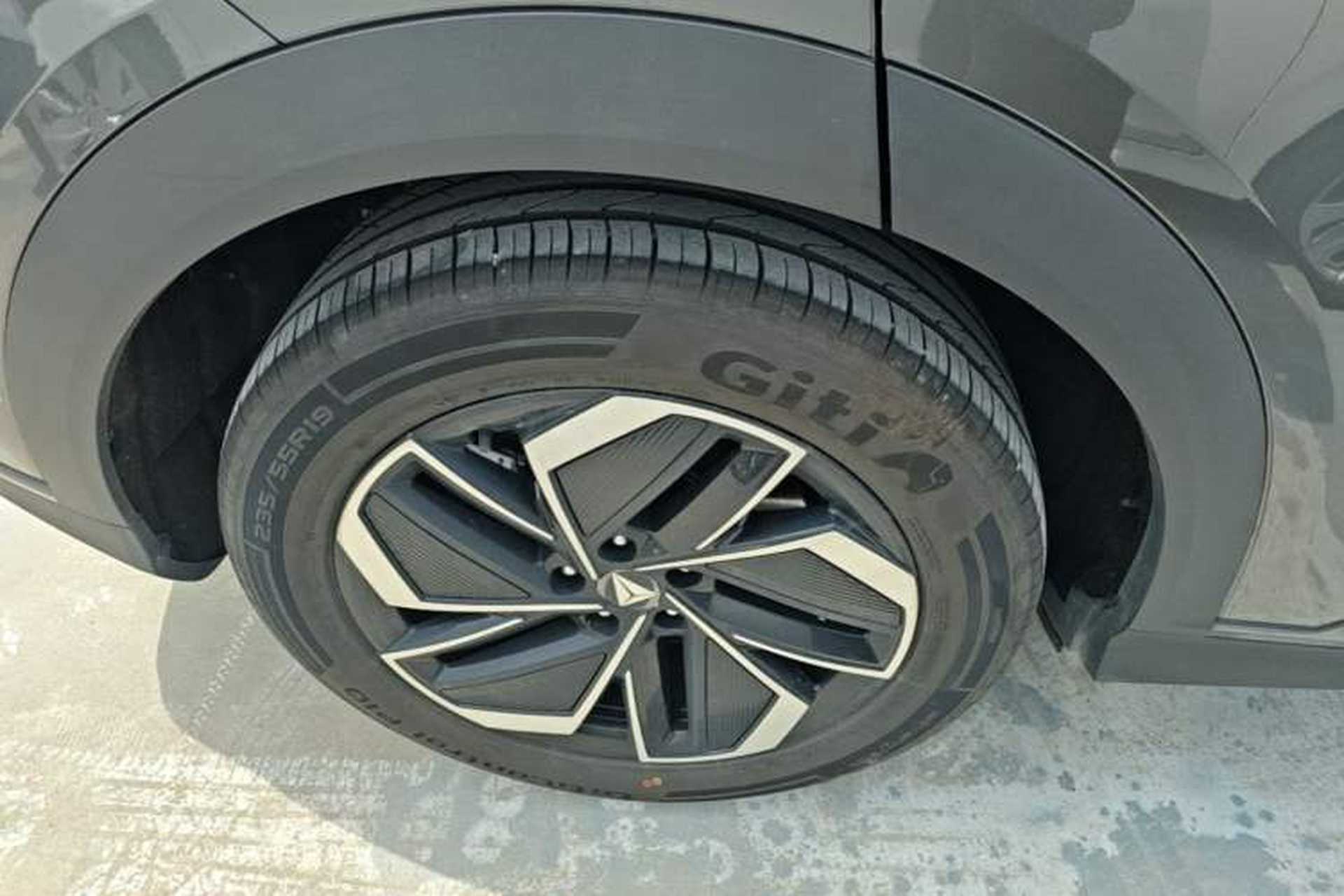 Used Deepal S07 2026 230Ultra with Huawei Qiankun ADS SE Edition Right Rear Wheel Hub