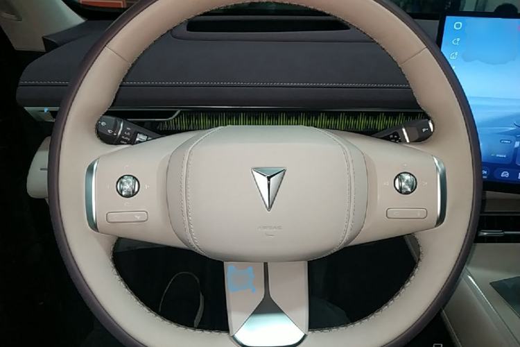 Used Deepal S07 2026 230Ultra with Huawei Qiankun ADS SE Edition Steering Wheel