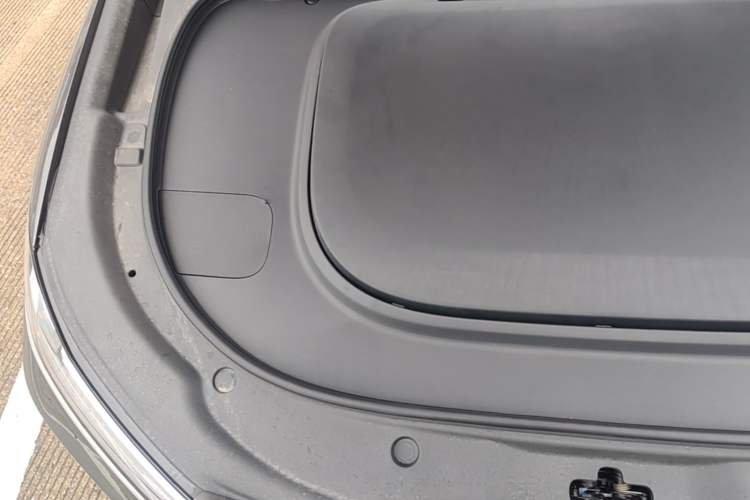 Used Deepal S07 2026 230Ultra with Huawei Qiankun ADS SE Edition Engine Bay Right