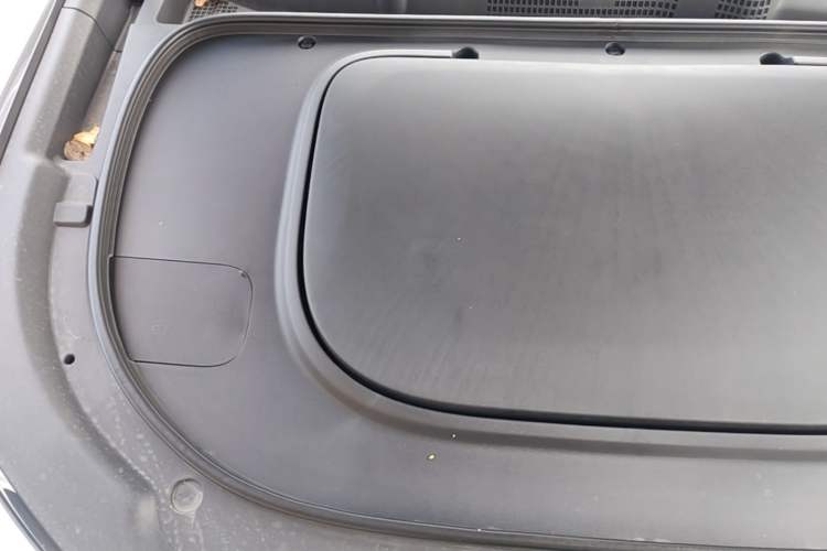 Used Deepal S07 2026 230Ultra with Huawei Qiankun ADS SE Edition Engine Bay Right