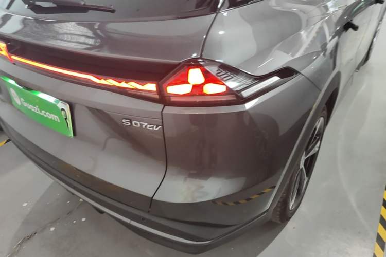 Used Deepal S07 2026 Model, 630 Ultra Huawei Qiankun Laser Version Right Rear Taillight
