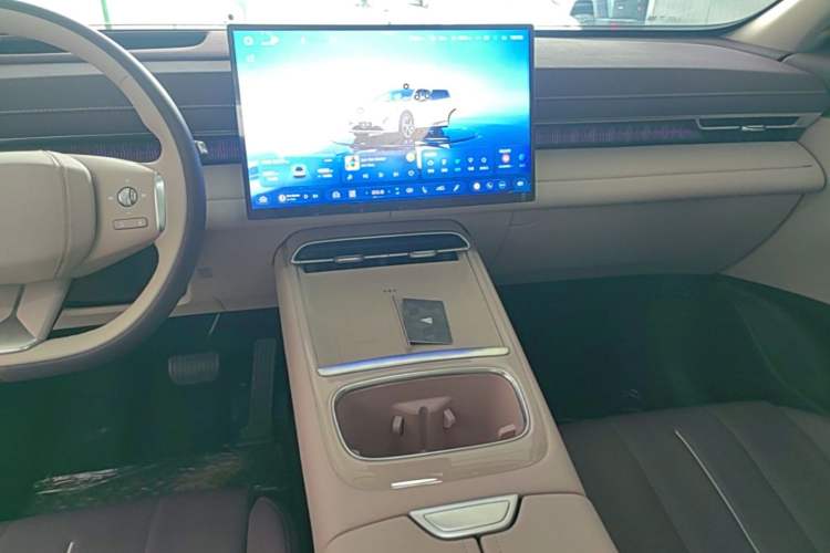 Used Deepal S07 2026 230Ultra with Huawei Qiankun ADS SE Edition Audio And AC Panel