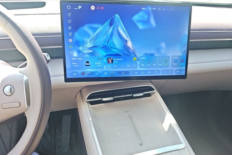 Used Deepal S07 2026 230Ultra with Huawei Qiankun ADS SE Edition Audio And AC Panel