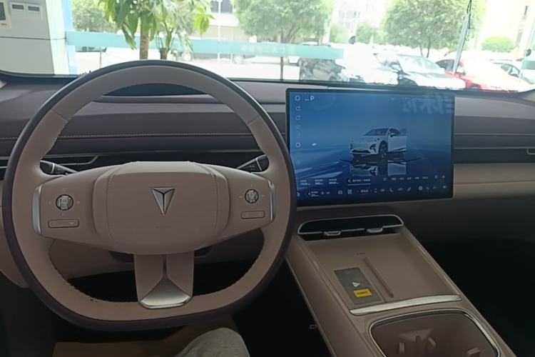 Used Deepal S07 2026 230Ultra with Huawei Qiankun ADS SE Edition Center Console
