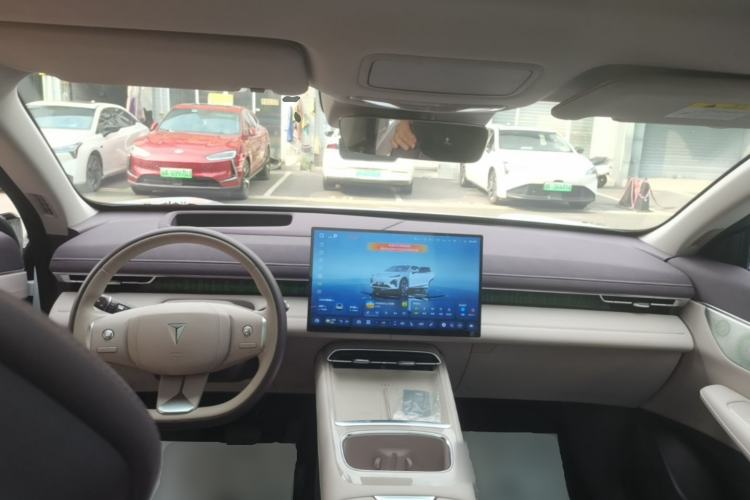 Used Deepal S07 2026 230Ultra with Huawei Qiankun ADS SE Edition Center Console