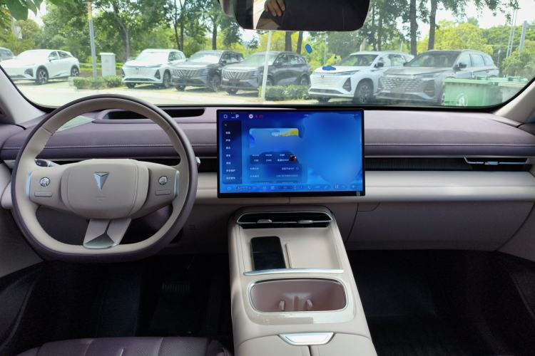Used Deepal S07 2026 230Ultra with Huawei Qiankun ADS SE Edition Center Console