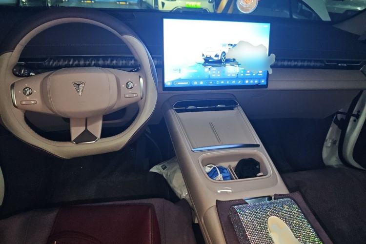 Used Deepal S07 2026 Model 550Ultra Huawei Qiankun ADS SE Edition Center Console