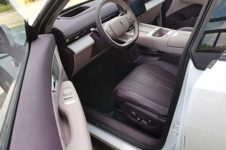 Used Deepal S07 2026 230Ultra with Huawei Qiankun ADS SE Edition Driver Seat