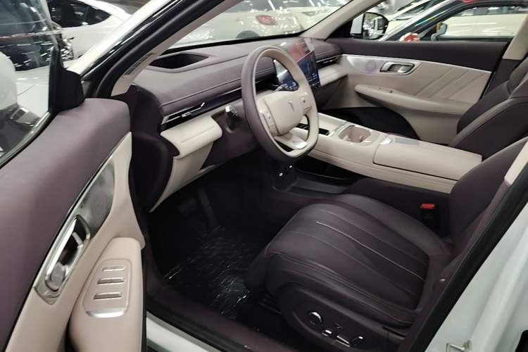 Used Deepal S07 2026 230Ultra with Huawei Qiankun ADS SE Edition Driver Seat