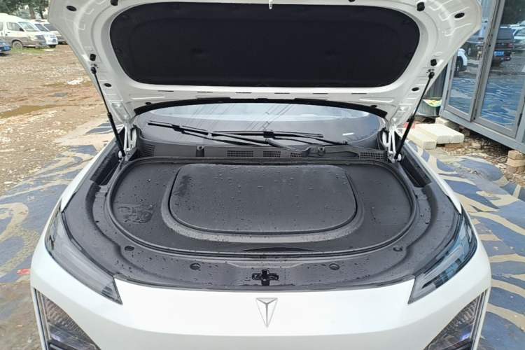 Used Deepal S07 2026 230Ultra with Huawei Qiankun ADS SE Edition Engine Bay