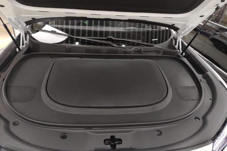 Used Deepal S07 2026 230Ultra with Huawei Qiankun ADS SE Edition Engine Bay