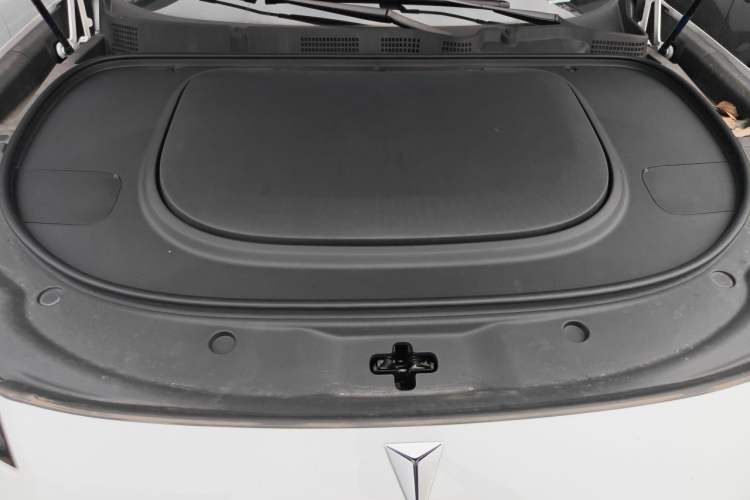 Used Deepal S07 2026 230Ultra with Huawei Qiankun ADS SE Edition Engine Bay