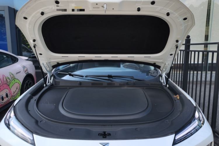 Used Deepal S07 2026 230Ultra with Huawei Qiankun ADS SE Edition Engine Bay