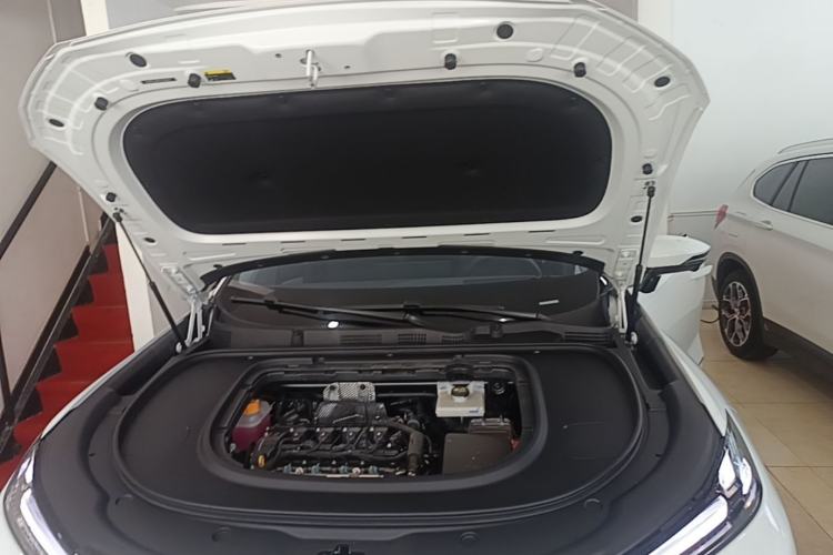 Used Deepal S07 2026 230Ultra with Huawei Qiankun ADS SE Edition Engine Bay