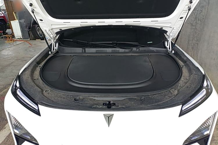 Used Deepal S07 2026 230Ultra with Huawei Qiankun ADS SE Edition Engine Bay