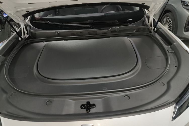 Used Deepal S07 2026 230Ultra with Huawei Qiankun ADS SE Edition Engine Bay