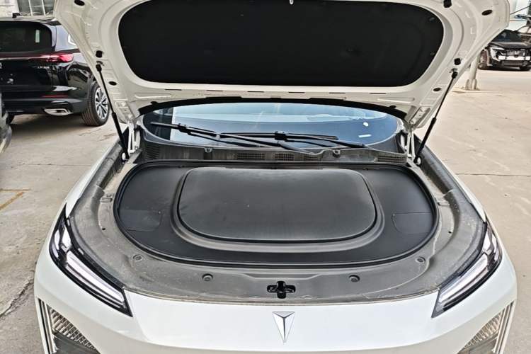 Used Deepal S07 2026 230Ultra with Huawei Qiankun ADS SE Edition Engine Bay
