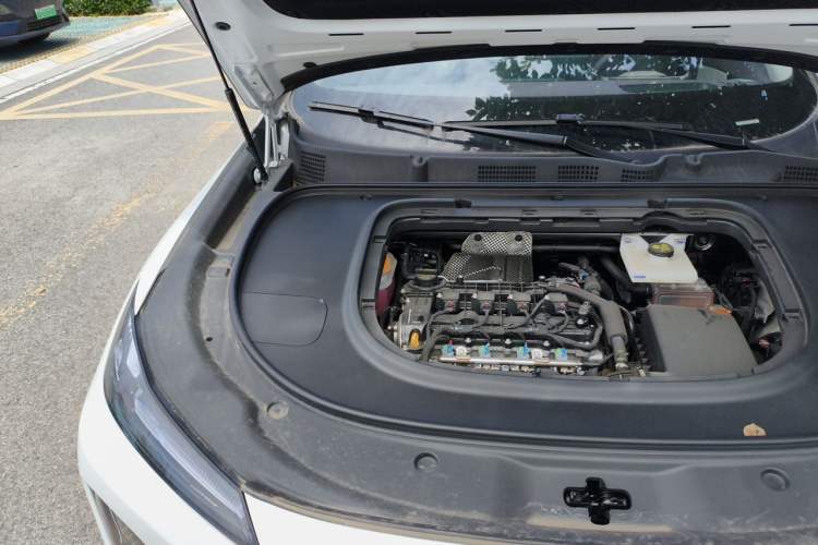 Used Deepal S07 2026 230Ultra with Huawei Qiankun ADS SE Edition Engine Bay Right