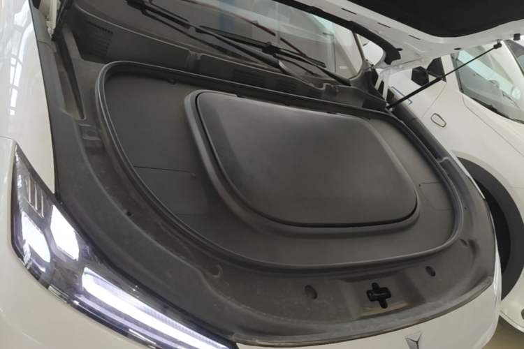 Used Deepal S07 2026 230Ultra with Huawei Qiankun ADS SE Edition Engine Bay