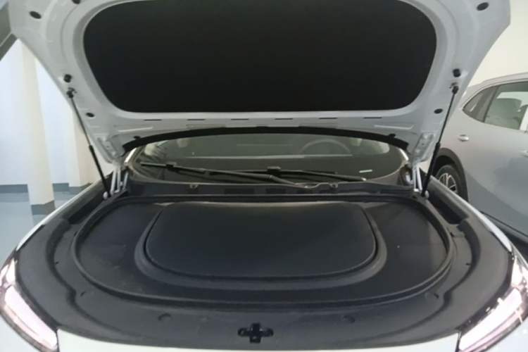 Used Deepal S07 2026 230Ultra with Huawei Qiankun ADS SE Edition Engine Bay
