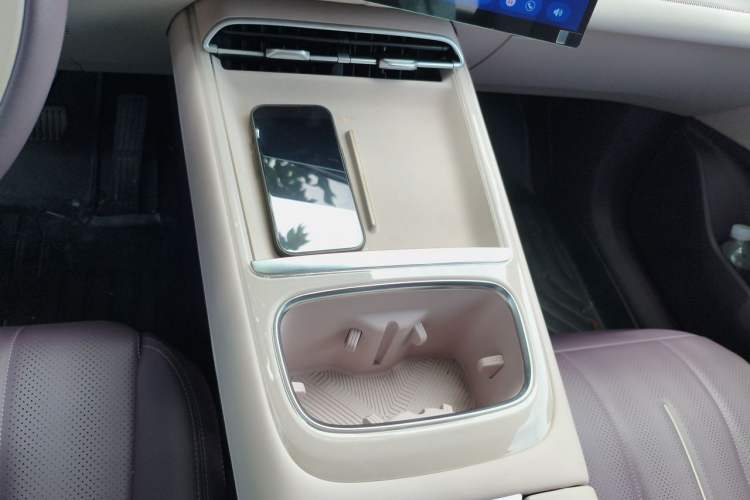 Used Deepal S07 2026 230Ultra with Huawei Qiankun ADS SE Edition Gear Lever