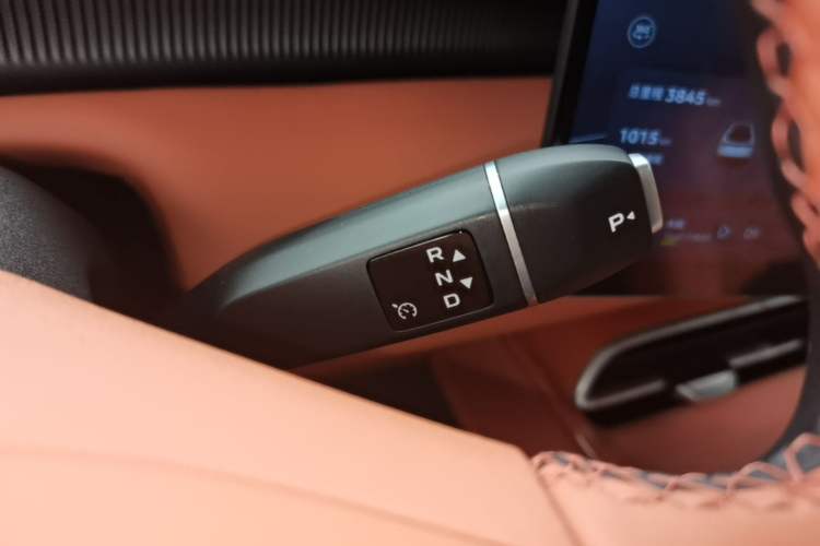 Used Deepal S07 2026 230Ultra with Huawei Qiankun ADS SE Edition Gear Lever