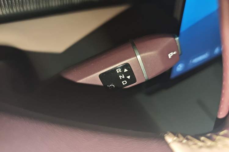 Used Deepal S07 2026 Model 550Ultra Huawei Qiankun ADS SE Edition Gear Lever